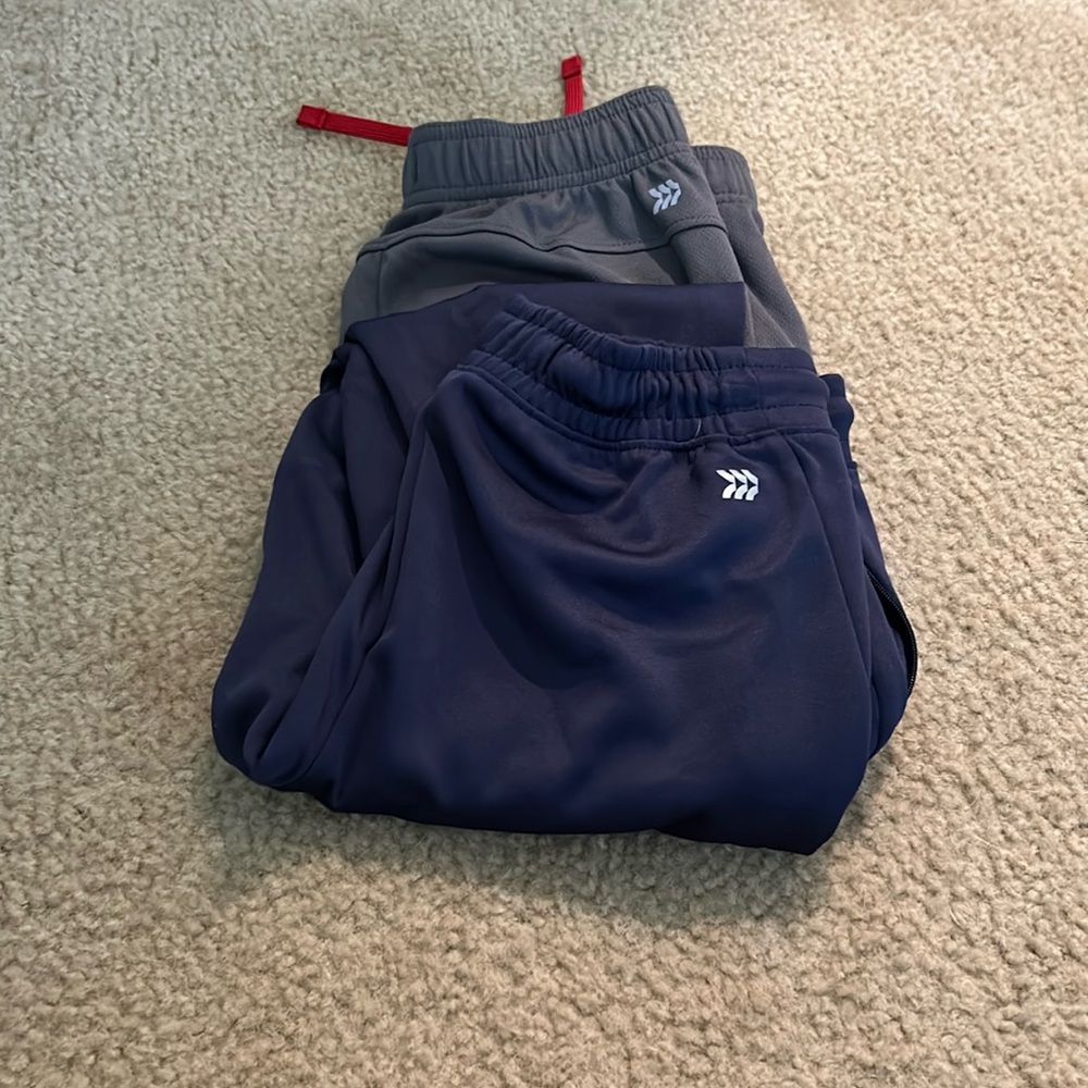 (2) pairs of pants